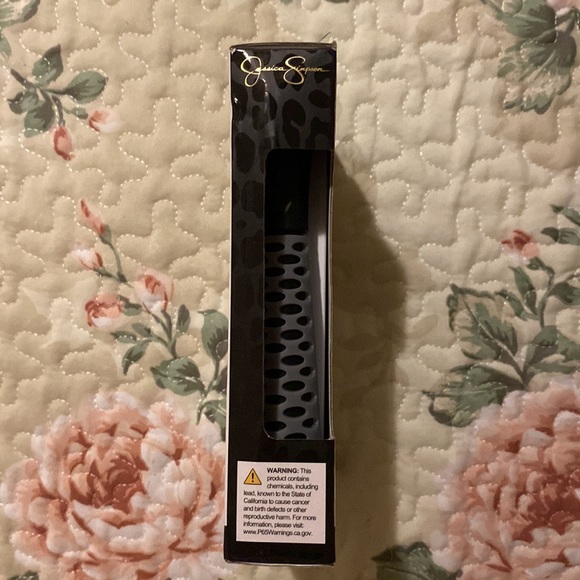 Jessica Simpson Jump Rope - Picture 3 of 4